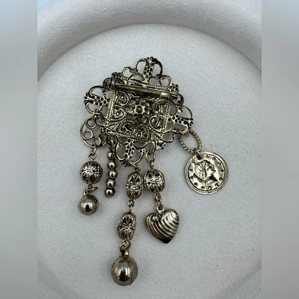 Vintage Nordic Style Dangle Charm‎ Brooch Black Cabochon Coin Heart Silver Tone